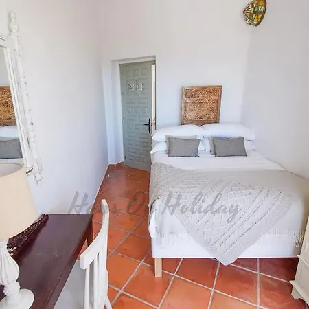 Calle Alta 37, Luxury 3 Bedroom Center Townhouse With Large Terrace And Sea Views Hansonholiday Дом отдыха Фрихилиана