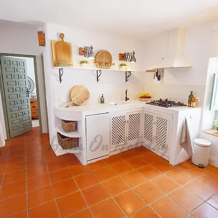 Дом отдыха Calle Alta 37, Luxury 3 Bedroom Center Townhouse With Large Terrace And Sea Views Hansonholiday *